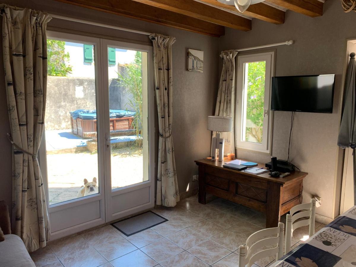 Maison De Pays Au Centre Du Village Saint-Martin-de-Re Ngoại thất bức ảnh
